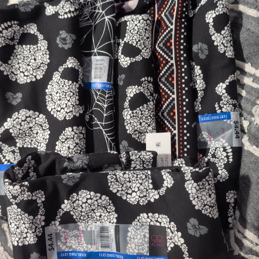No Boundaries Halloween Leggings XXXL (21) NWT 6 pairs